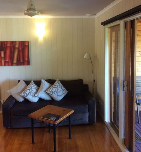 Coastal View Cabins - Accommodation Melbourne 7