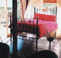 Lazy Curl - Accommodation Melbourne