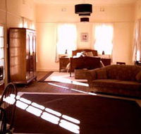 Old Parkes Convent - Accommodation Melbourne