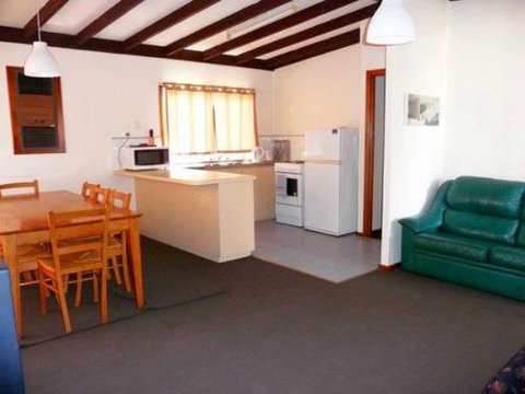 Lancelin Accommodation Service - Accommodation Melbourne 8