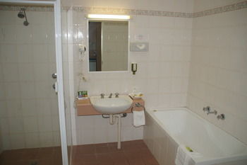 Econo Lodge Tamworth - Accommodation Melbourne 43