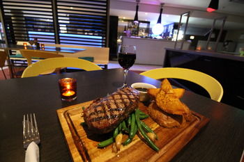Ibis Newcastle - Accommodation Melbourne 9