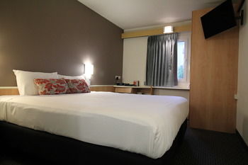 Ibis Newcastle - Accommodation Melbourne 11
