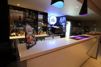 Ibis Newcastle - Accommodation Melbourne 14