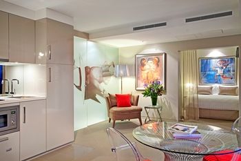Art Series-The Blackman - Accommodation Melbourne 14