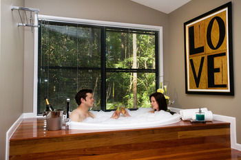 Amore On Buderim Luxury Rainforest Cabins - Melbourne 4u 19