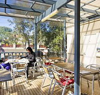 Cambridge Lodge - Hostel/Backpacker - Accommodation Melbourne