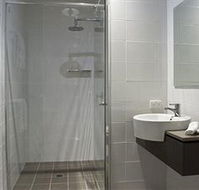 The Huskisson - Accommodation Melbourne