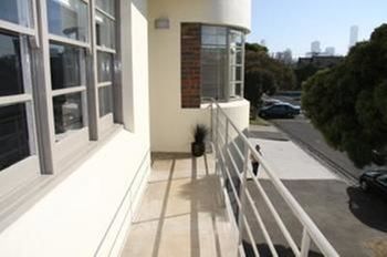Albert Road Serviced Apartments - Melbourne 4u 2