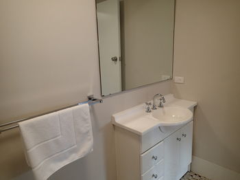 Dungowan Waterfront Apartments - Accommodation Melbourne 4