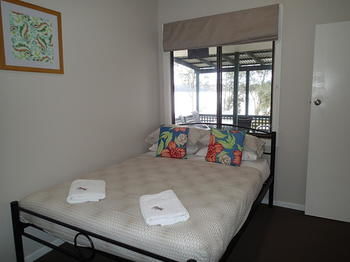 Dungowan Waterfront Apartments - Accommodation Melbourne 11