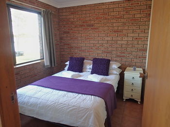 Dungowan Waterfront Apartments - Accommodation Melbourne 16