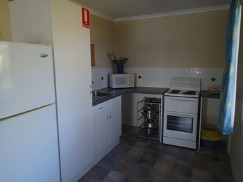 Dungowan Waterfront Apartments - Accommodation Melbourne 33