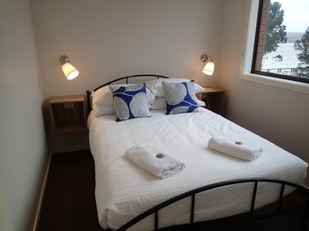 Dungowan Waterfront Apartments - Accommodation Melbourne 128