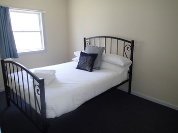 Dungowan Waterfront Apartments - Accommodation Melbourne 186
