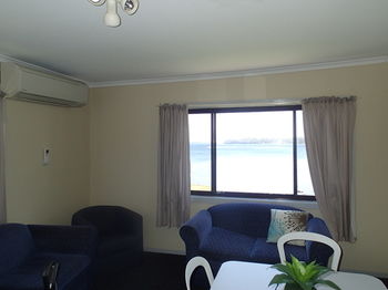 Dungowan Waterfront Apartments - Accommodation Melbourne 197