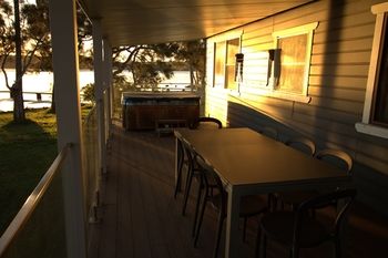 Dungowan Waterfront Apartments - Accommodation Melbourne 252