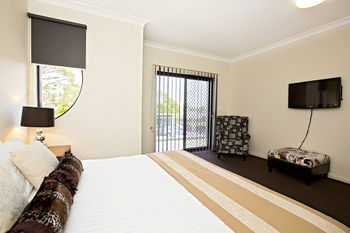 Astina Serviced Apartments - Central - Accommodation Melbourne 3