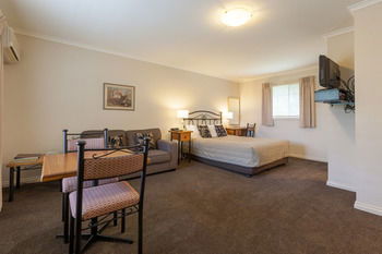 Yarra Gables Motel - Accommodation Melbourne 36