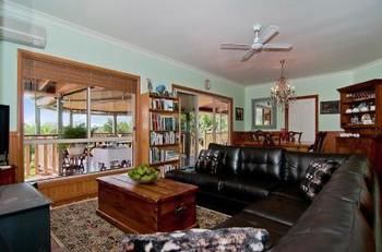 Avocado Grove B&B - Melbourne 4u 13