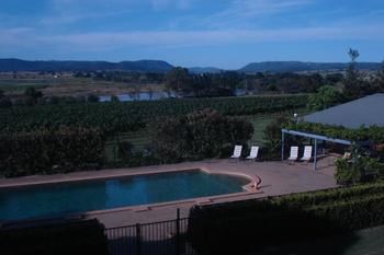 Tranquil Vale Vineyard & Cottages - Accommodation Melbourne 2