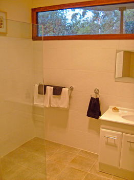 Valley Farm Vineyard Cottages - Accommodation Melbourne 12