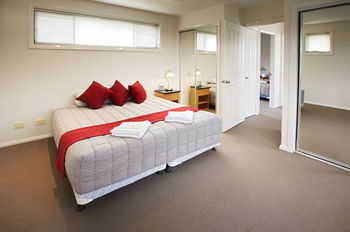 Charlestown Terrace - Accommodation Melbourne 2