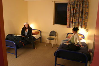 Sydney, Glebe Point YHA - Hostel - Accommodation Melbourne 13