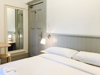 Dalziel Lodge - Accommodation Melbourne 3