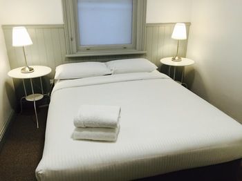 Dalziel Lodge - Accommodation Melbourne 8