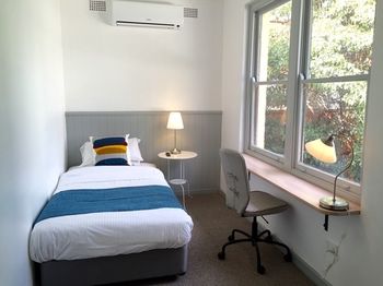 Dalziel Lodge - Accommodation Melbourne 11
