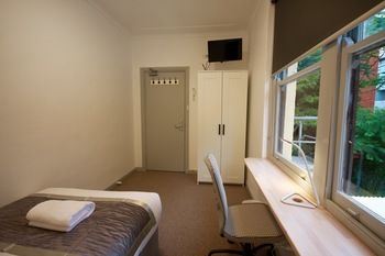 Dalziel Lodge - Accommodation Melbourne 16