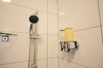 Dalziel Lodge - Accommodation Melbourne 25