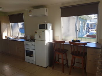 Bentley Waterfront Motel & Cottages - Accommodation Melbourne 47