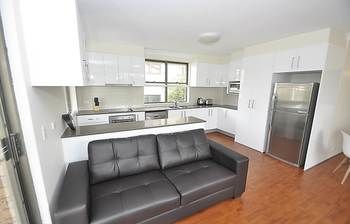 Balmain 3 Mont Furnished Apartment - Accommodation Melbourne 5