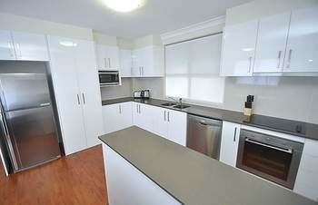 Balmain 4 Mont Furnished Apartment - Accommodation Melbourne 4