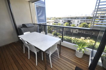Camperdown 608 St Furnished Apartment - Accommodation Melbourne 0