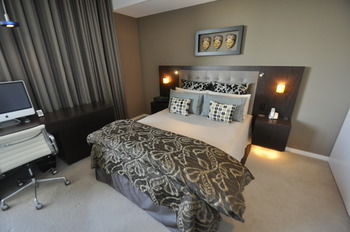 Camperdown 608 St Furnished Apartment - Accommodation Melbourne 3