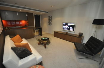 Camperdown 608 St Furnished Apartment - Accommodation Melbourne 9