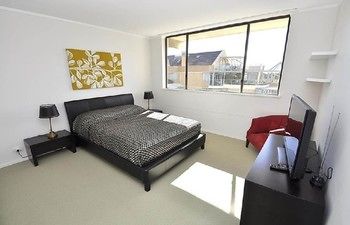 North Sydney 21 Rig Furnished Apartment - Melbourne 4u 3