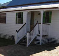 A Pine Cottage - Accommodation Melbourne