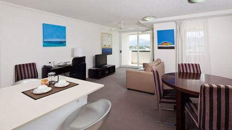 BEST WESTERN PLUS Cairns Central Apartments - Accommodation Melbourne 2
