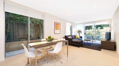 Best Western Plus The Tudor Box Hill - Accommodation Melbourne 0