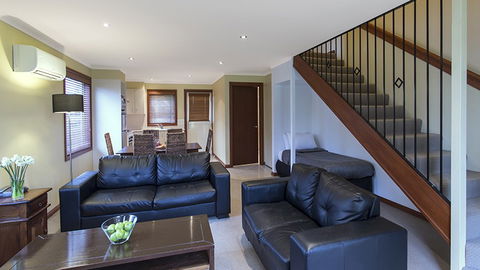 BEST WESTERN Colonial Village Motel - Accommodation Melbourne 1
