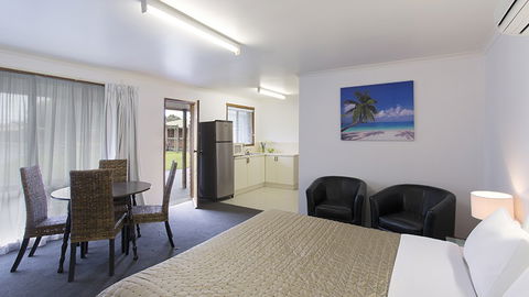 BEST WESTERN Colonial Village Motel - Accommodation Melbourne 4