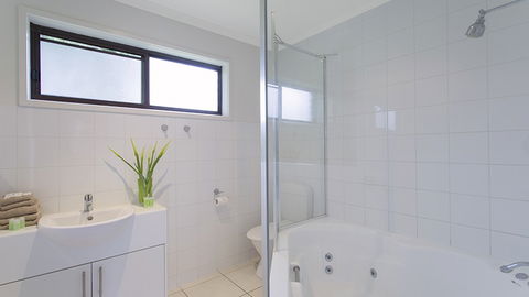 BEST WESTERN Colonial Village Motel - Accommodation Melbourne 5