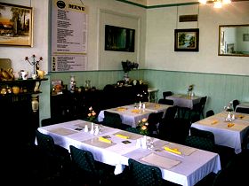 Bischoff Hotel - Melbourne 4u 1