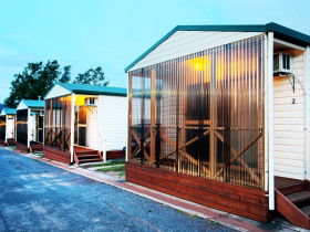 Discovery Holiday Parks  Hadspen Cosy Cabins - Melbourne 4u 0