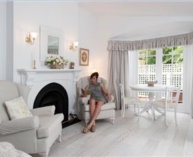 White Dove Cottage Bed And Breakfast - Accommodation Melbourne 0