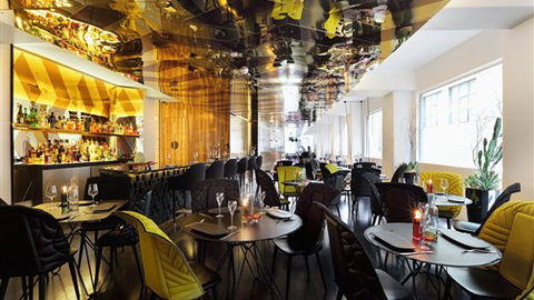 Adelphi Hotel - Melbourne 4u 1